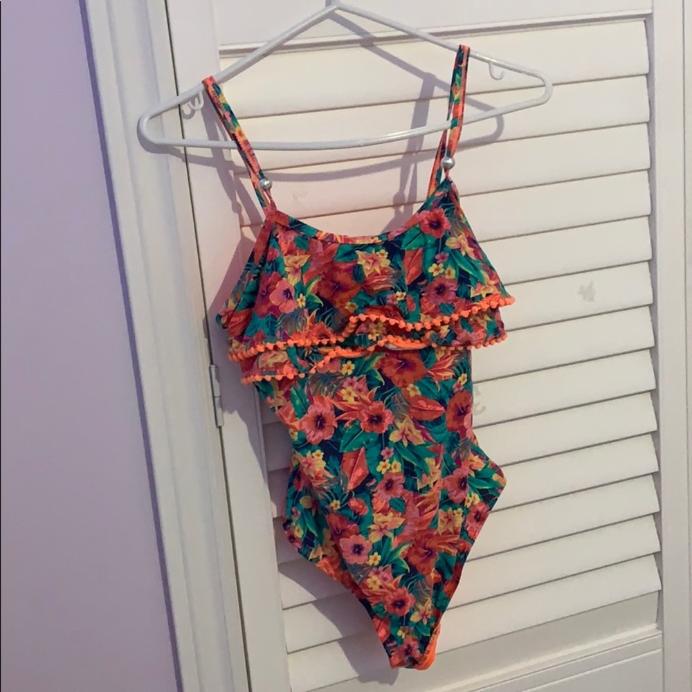 Swim suit😝